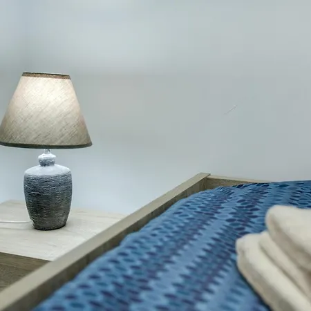 2b El Apartment *